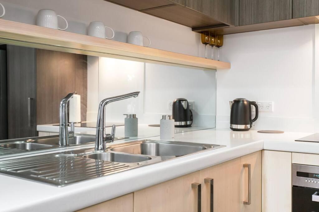 דירות כרייסטצ'רץ' Convenient Urban Townhouse 2 Carparks Available מראה חיצוני תמונה